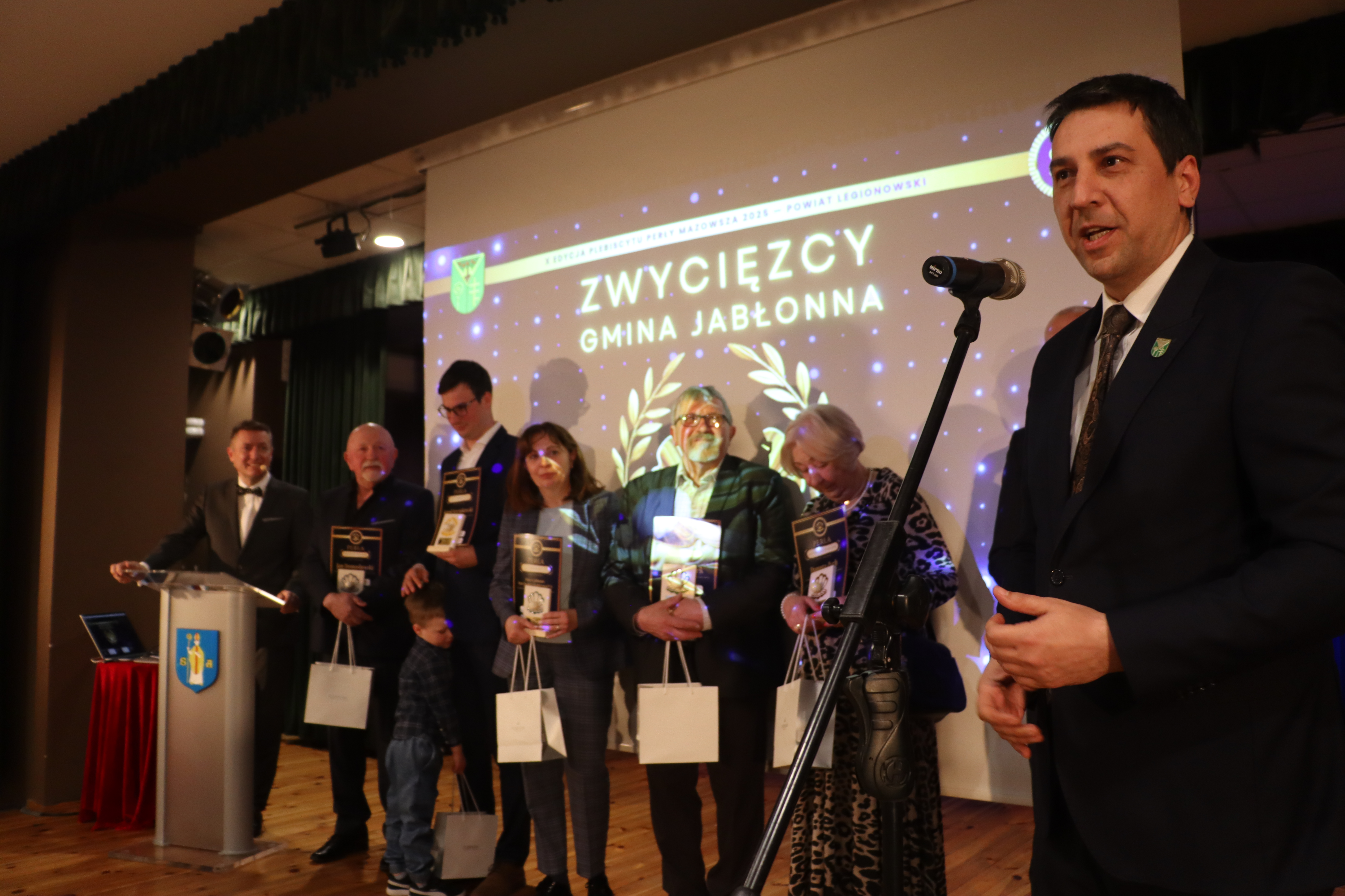 IMG_4252.JPG (5.59 MB)