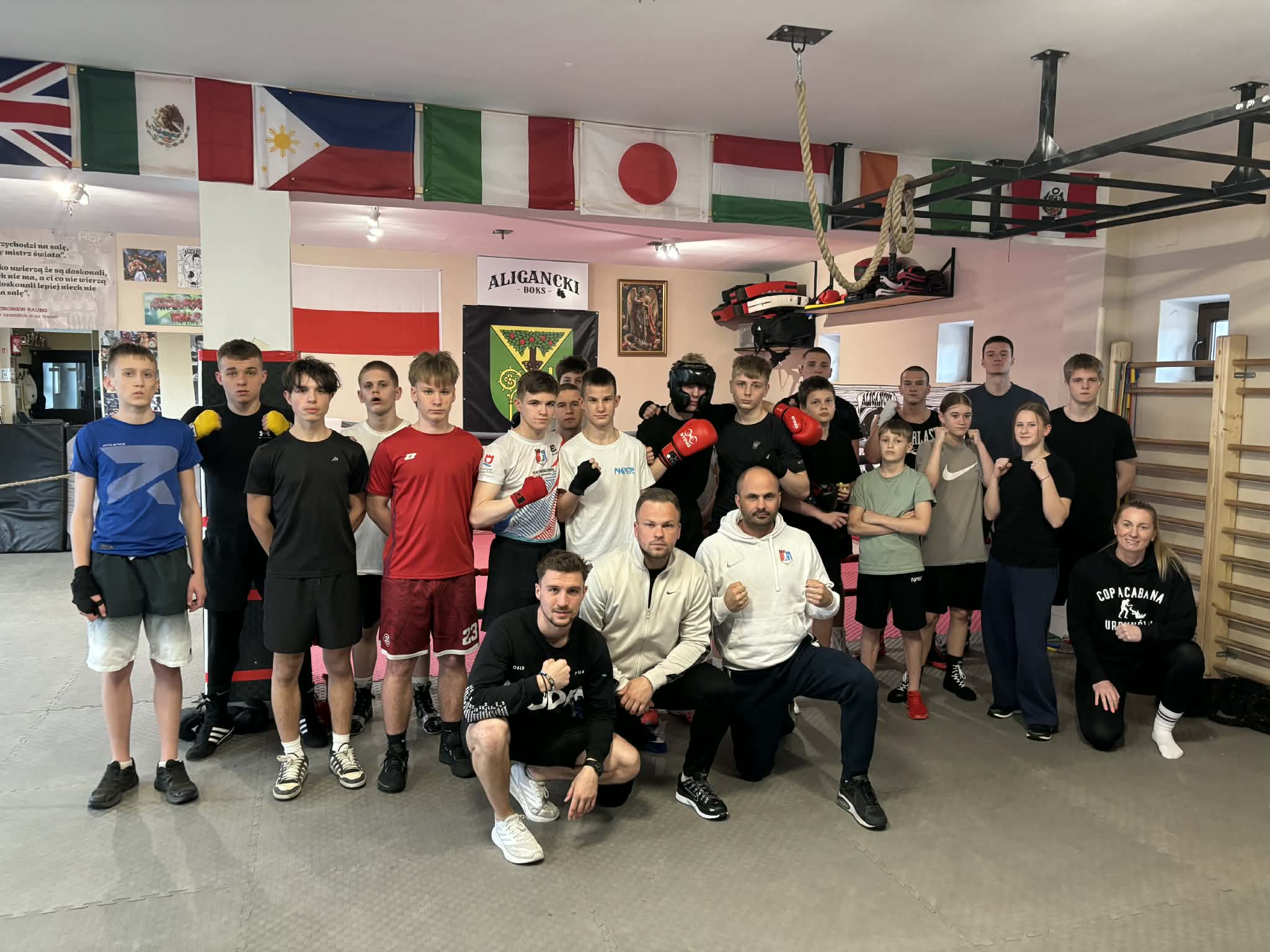 i3xXCpgs.jpg (201 KB)